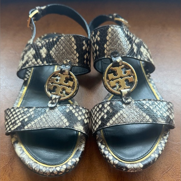 Tory Burch Metal Miller Snake Print Two Band Sandal 8M Gold Logo - Picture 4 of 13